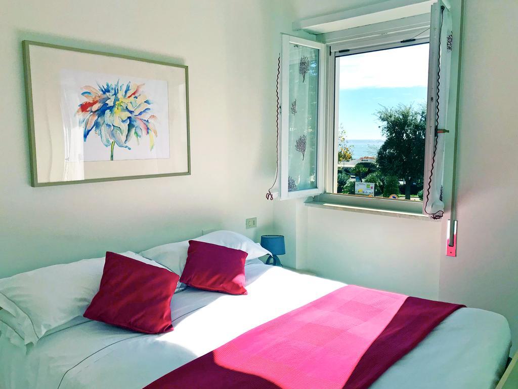 تيراتشينا Residence Marconi المظهر الخارجي الصورة