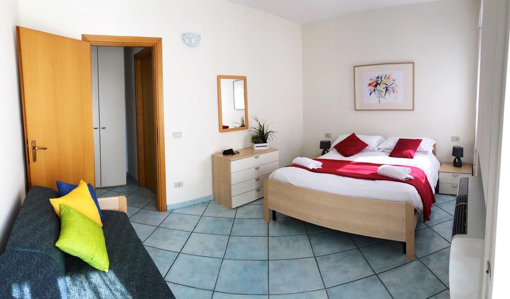 تيراتشينا Residence Marconi المظهر الخارجي الصورة